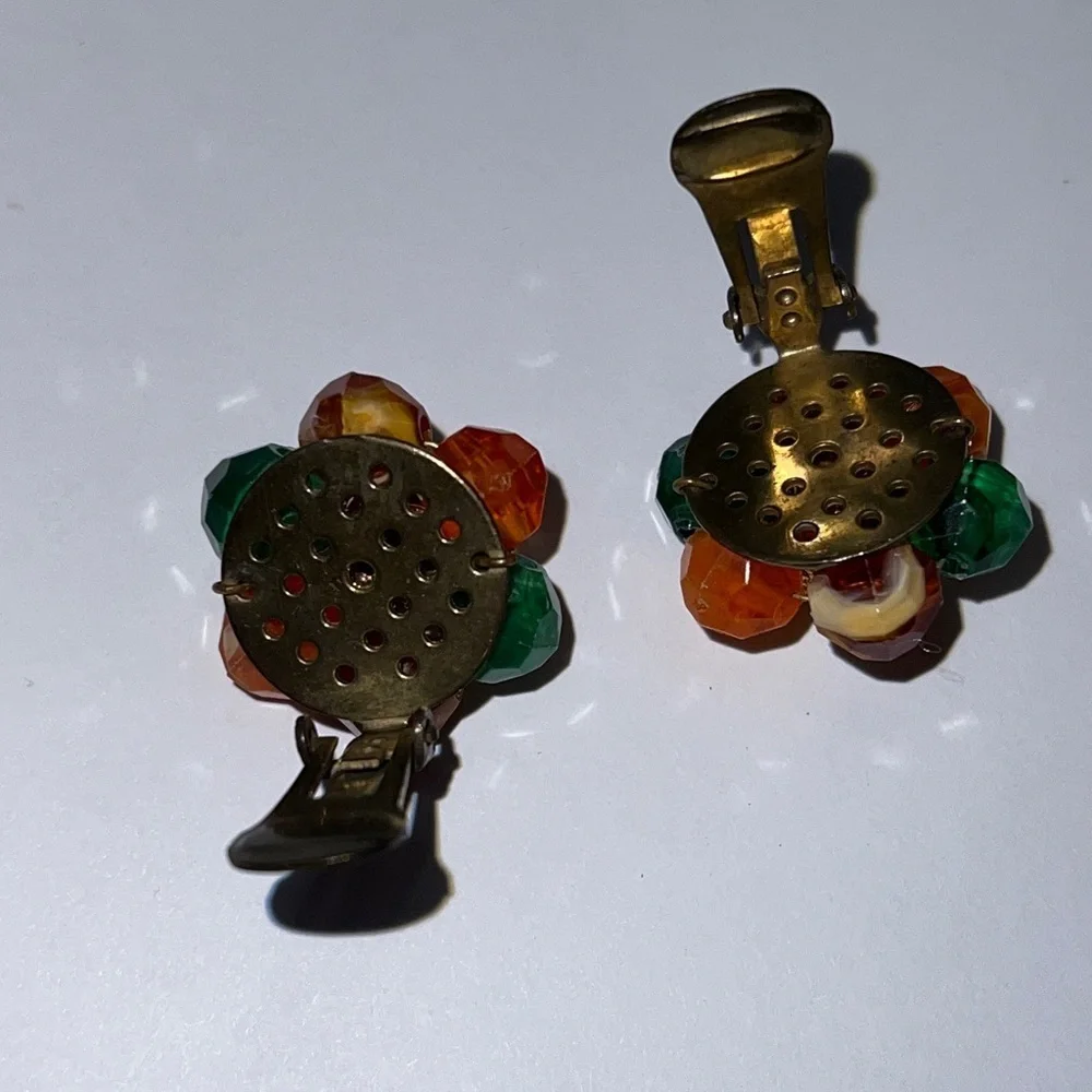 Vintage Multi Color Lucite Bead Cluster Fruit Salad Clip on Copper Back Earrings